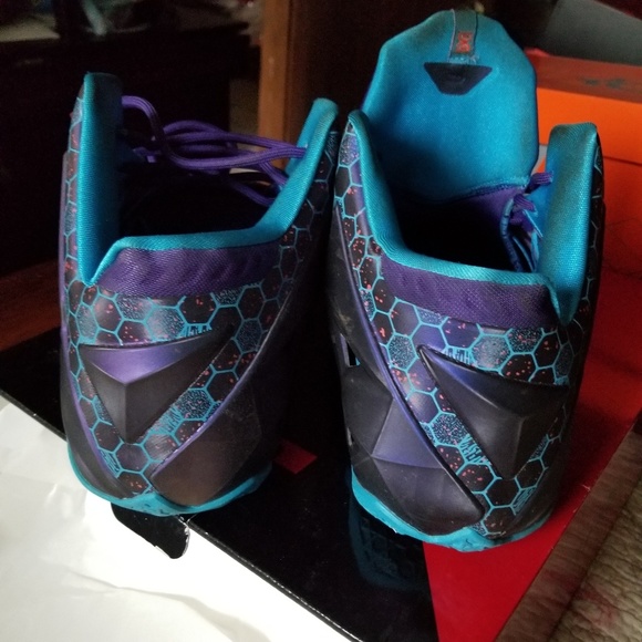 Nike sneakers - Picture 3 of 5